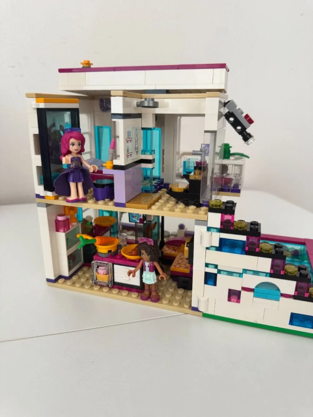 LEGO Friends Livi's Pop Star House  (#41135, 597 pieces) - Retired